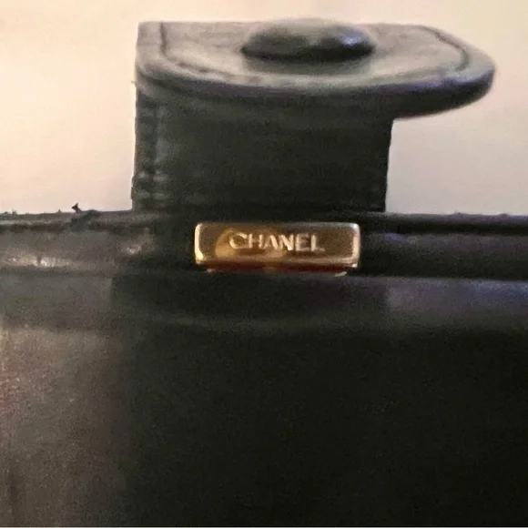 CHANEL CC Logo Vintage Leather Long Wallet - Picture 7 of 14